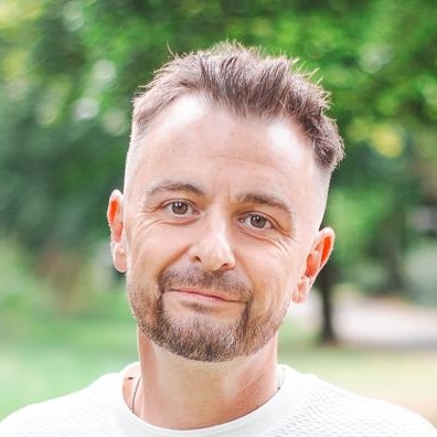 Shane Evans headshot